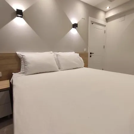 The Brothers Hotel 2*