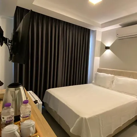 Hotel The Brothers